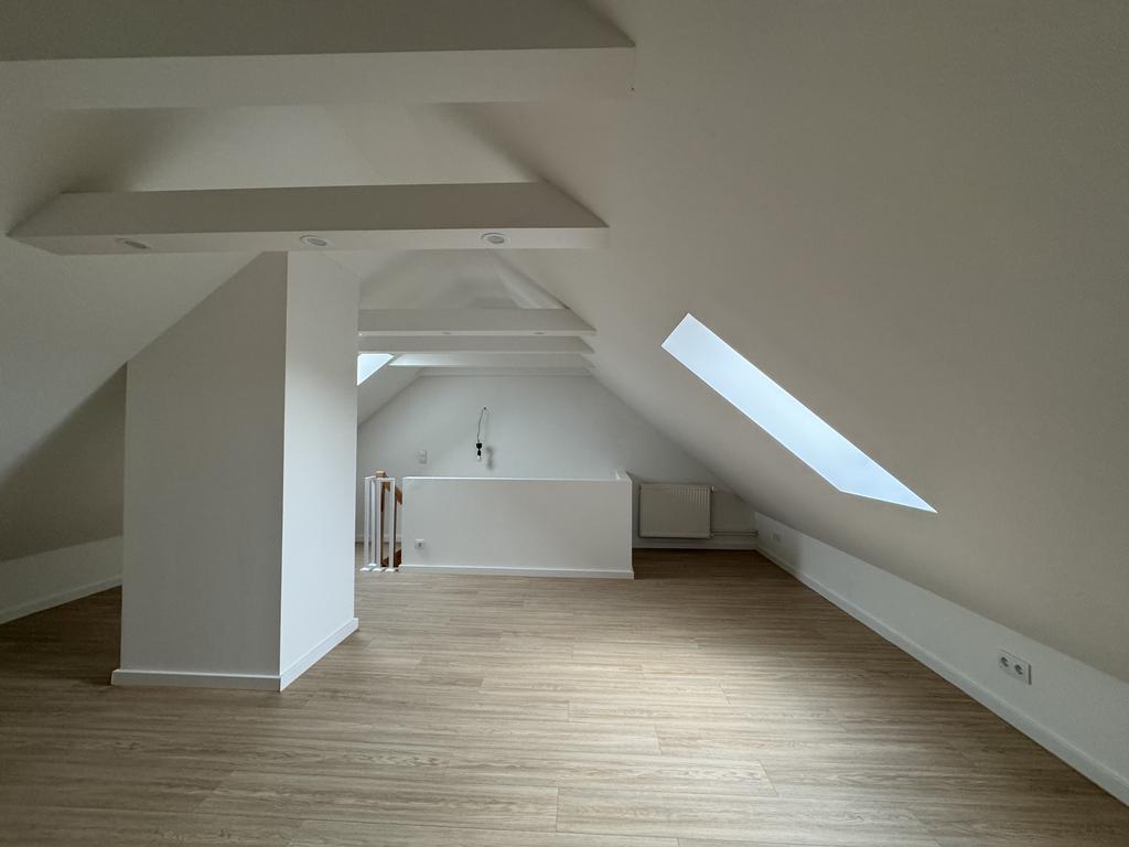 Raum vor dem Home Staging durch Inga Schwiedel – unmöbliert und leer
