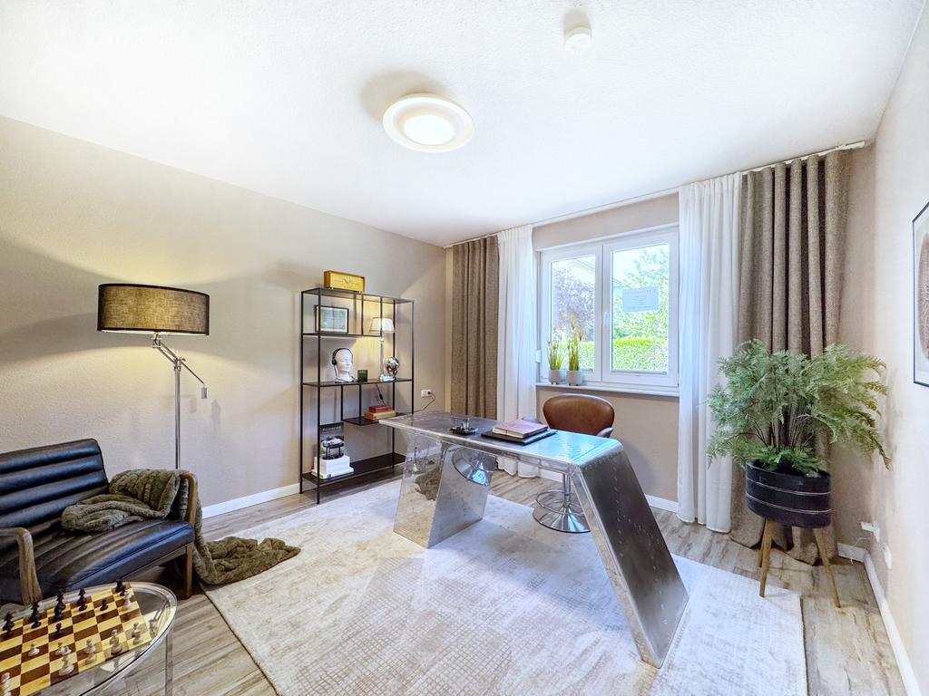 Arbeitszimmer nach einem Home Staging durch Inga Schwiedel - stilvoll und einladend eingerichtet
