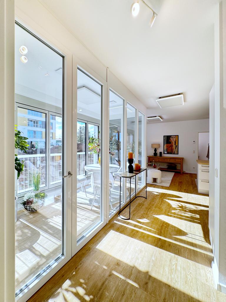 Offene Küche in Barleben nach einem Home Staging, stilvoll und einladend eingerichtet durch Inga Schwiedel