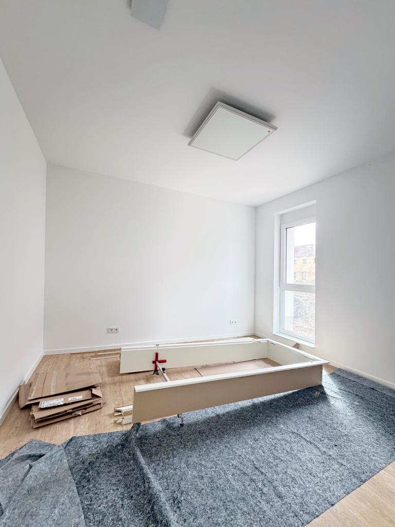 Schlafzimmer in Barleben vor dem Home Staging, leerer und unmöblierter Ausgangszustand, Inga Schwiedel