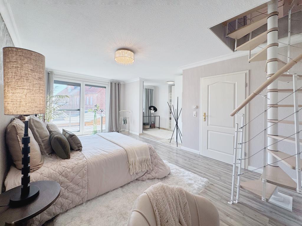 Schlafzimmer eines Eigentümers nach einem Home Staging, stilvoll und einladend eingerichtet durch Inga Schwiedel