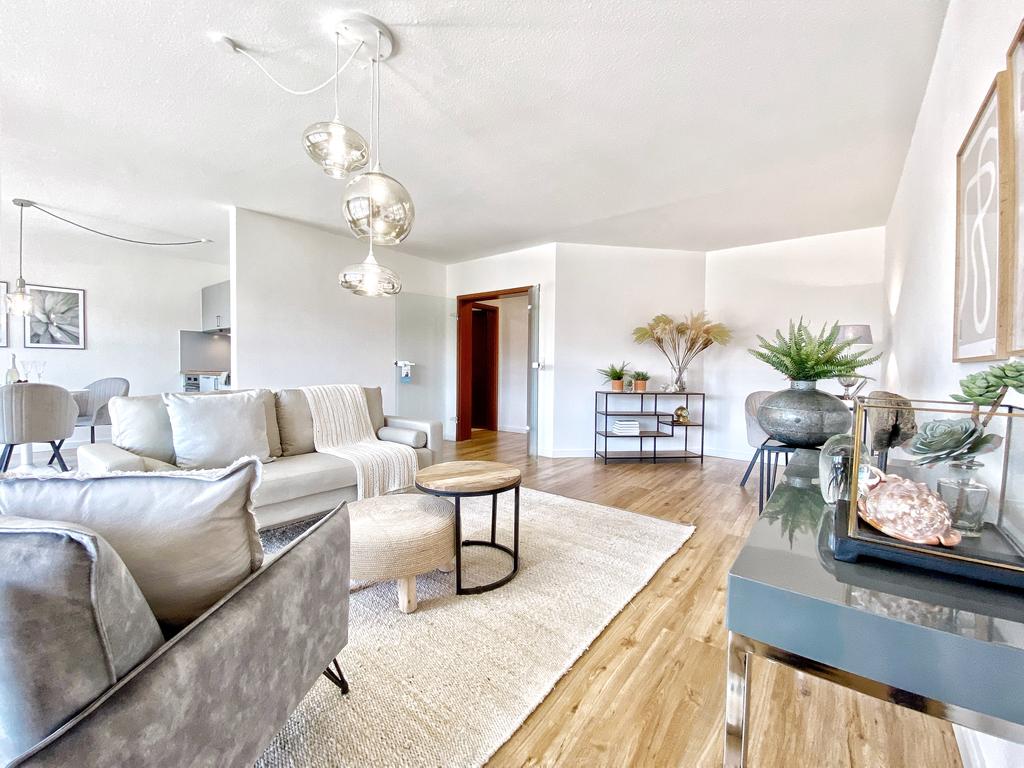 Home Staging eines Wohnzimmers in Luebow durch Inga Schwiedel