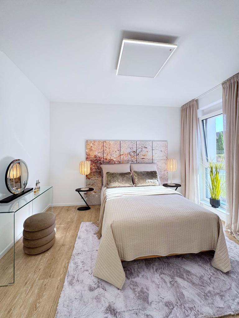 Schlafzimmer eines Privatverkäufers nach einem Home Staging, stilvoll und einladend eingerichtet durch die Homestagerin Inga Schwiedel